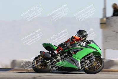 media/Dec-01-2025-Moto Forza (Mon) [[2daa91e15f]]/2-Intermediate Group/Session 2 Turn 9 Entry/